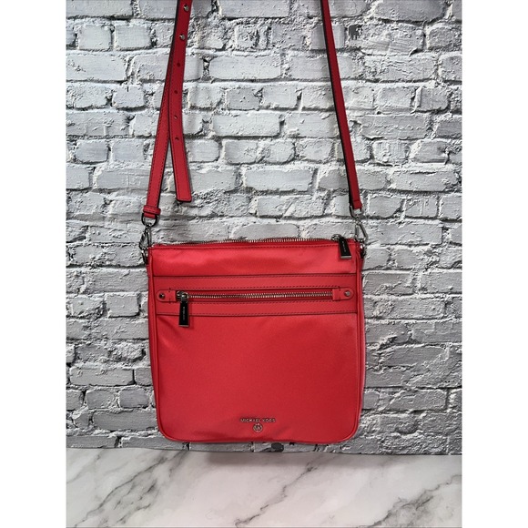 NEW Michael Kors Jet Set Crossbody Charm Shoulder Bag Geranium Pink ✅ - Picture 1 of 10